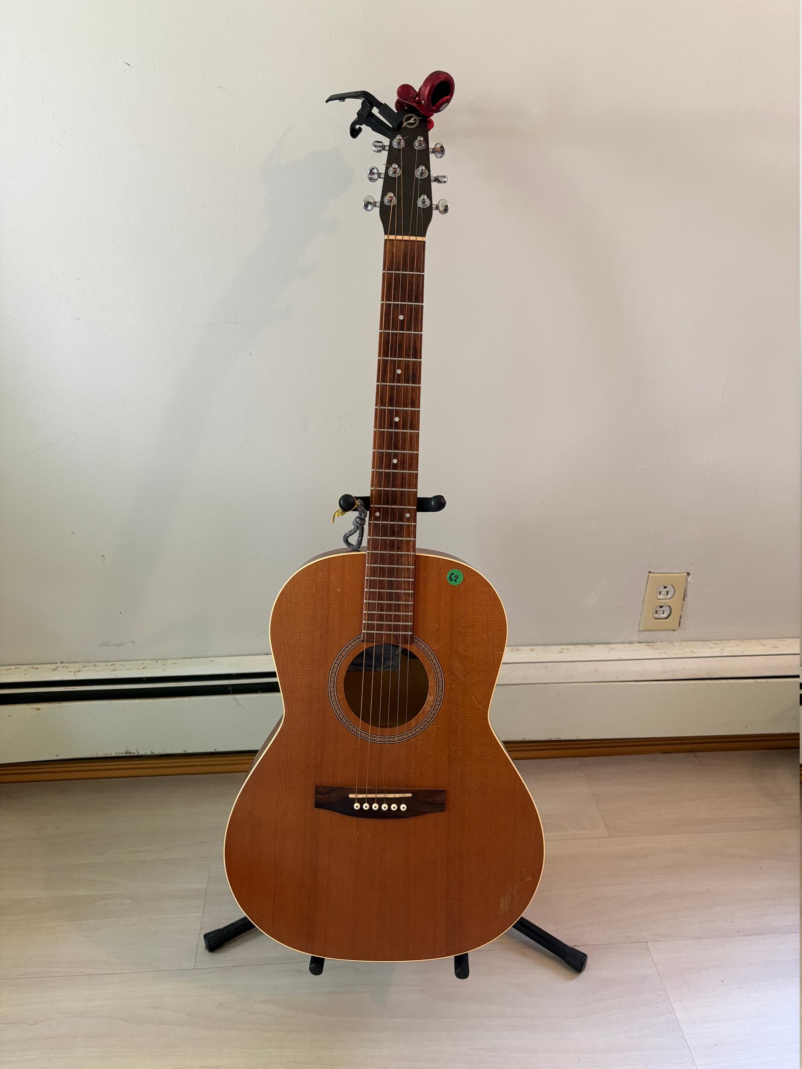 62: Seagull Acoustic Guitar Grand Parlour - sold on EastBid